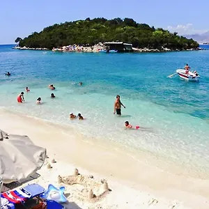 Petro's Apartmán Ksamil